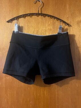 Ivivva Black Girls' Athletic Shorts 14